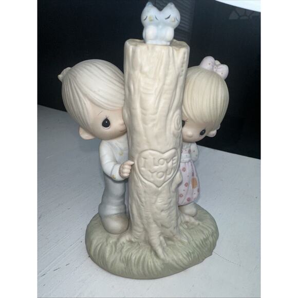 Precious Moments Couple By Tree Thee I Love 1979 E-3116 5 3/4" T x 4" x 2 3/4" - Picture 5 of 8